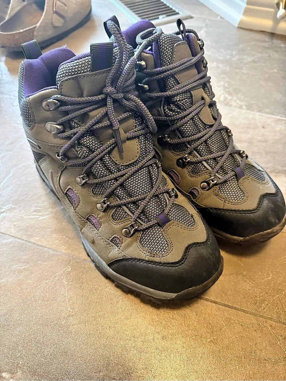 Women's Hiking Boots US 9.5 Gray Purple